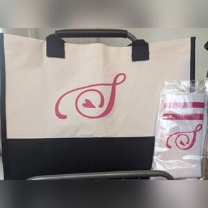 NWT "S" Tote bag and sock set
